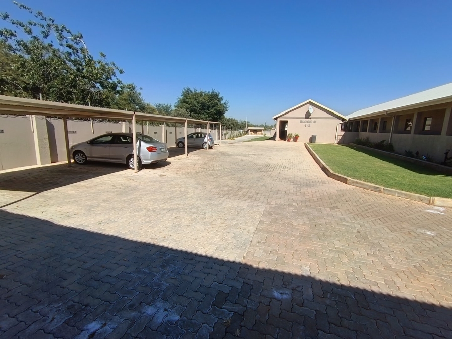 2 Bedroom Property for Sale in Wilkoppies North West